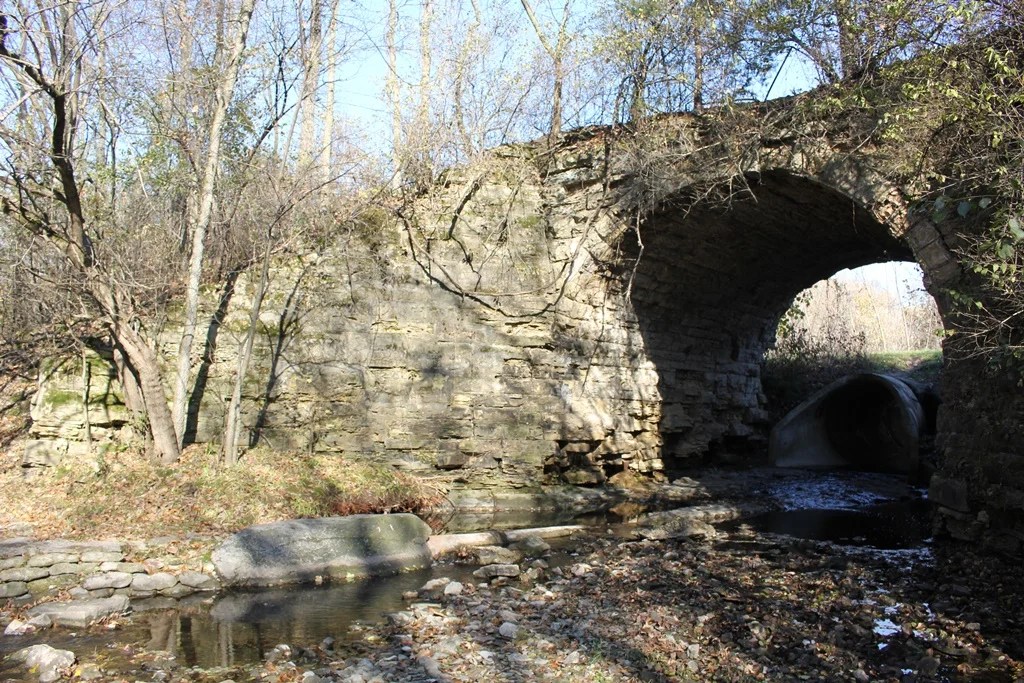 Linwood Cemetery Stone Arch